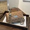 Bolsa Feminina de Comércio Exterior Transfronteiriço 2026 Chegada Nova de Outono Bolsa Transversal Acolchoada com Diamantes Bolsa de Ombro Único com Corrente Simples Fashionável Tendência Estilo Coco