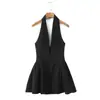 Ropa de mujer al por mayor transfronteriza 2026 Estilo francés dulce y picante vestido ajustado ceñido a la cintura con espalda descubierta y cuello halter fruncido