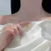 Collar Deslumbrante Chapado en Oro CNC Escama de Pez Riqueza Instantánea para Mujer, Cadena Exquisita para Clavícula Moneda Caballo del Zodiaco de Lujo Ligero Regalo para Novia