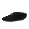 Pantuflas peludas de exterior con hebilla metálica y punta cuadrada 2026 otoño e invierno nuevo estilo cálidas cómodas planas de suela plana cerradas de algodón