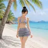Nuevo traje de baño para mujer con un toque de alta gama, cuadros retro americanos, bikini de tiro alto adelgazante para chica hot para aguas termales y vacaciones