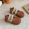 Sandálias de Princesa Vazadas Tecidas Estilo Verão Sandálias para Meninas 3-6 Anos Solado Macio Respiráveis Antiderrapantes Infantis Sandálias Fechadas na Ponta