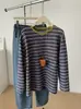 Camiseta outono nova, listrada, manga longa, casual, tridimensional, para mulheres, gola redonda, color blocking, versátil, modelagem solta, top que afina