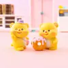 Ins Popular Oso de Crema de Leche Caja Sorpresa Figura de Oso Mascota Linda Decoración Divertida para Tienda