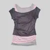 Camiseta corta de manga corta negra off-shoulder estilo coreano para mujer, talla grande, verano, moderna, con bloques de color, adelgazante y que muestra los hombros.