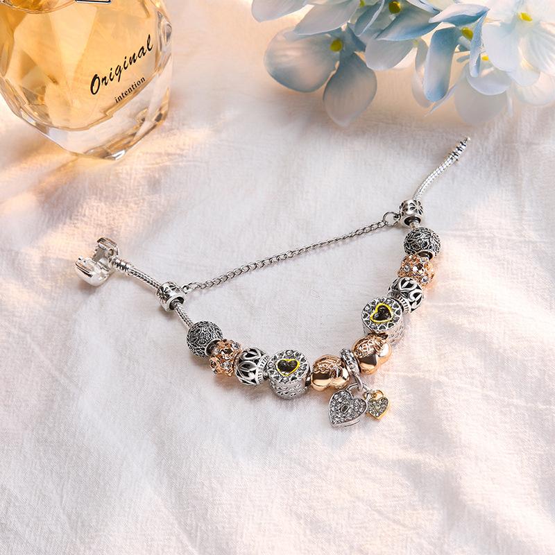 双心吊饰手链场景图2