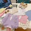 Camiseta de primavera y otoño para niñas, diseño de dibujos animados elegante y moderno estilo coreano, look de capas de moda, perfecta como prenda interior