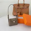 Mini Bolso Lindy Bolso con Cadena Colgante Lindo Adorno para Coche Llavero Colgante Creativo Bolso para Auriculares Bluetooth N