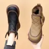 Novas Botas de Neve Peludas com Zíper Lateral Estilo Chinês Femininas 2026 Novas Botas Curtas de Salto Baixo de Inverno Sapatos de Algodão Espessados Antiderrapantes para Senhoras