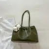 Bolsa balde de padrão trançado retrô coreana, muito estilosa, bolsa de ombro moderna, bolsa de ombro e sob o braço da moda para o dia a dia