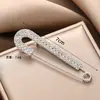 Nuevo Broche de Perlas Doble Fila de Pedrería Anti-Exposición para Modificación de Jeans Artefacto de Fijación de Ropa Ajustada Broche Decorativo