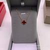 Venda direta da fábrica colar trevo de quatro folhas feminino ouro rosa 18K corrente clavícula ágata vermelha Madre-pérola branca pingente clássico frente e verso