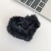 Presilha de Cabelo Coração de Pelúcia Extra Grande para Mulheres, Presilha de Cabeça Estilo Novo, Presilha de Tubarão Peludo Outono e Inverno, Acessório de Cabeça de Luxo