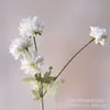 Flores Artificiais com 4 Cabeças de Crisântemos Bola Orientais para Arranjos de Casamento, Decoração de Cena de Hotel, Arte Floral, Celebrações de Casamento, Flores Artificiais