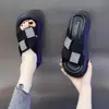 Pantuflas de Celebridad de Internet para Mujer Verano Ropa de Exterior 2025 Nueva Moda Plataforma Suela Suave Strass Chanclas de Playa Talla Grande 41