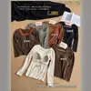 Camisola de veludo pérola com renda canelada e decote quadrado, com bojos embutidos, design de peça única feminina com bojos fixos no peito, mangas longas justas, 686