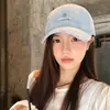Boné de Baseball Bordado com Letra Desgastada para Mulheres, Novo Estilo Coreano Primavera/Verão 2025, Circunferência da Cabeça Grande, Boné Azul Macio com Aba Curta