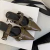 Mules de Tacón Grueso Cerrados para Uso en Exteriores, Novedad Primavera/Verano 2026 Retro Hebilla de Cinturón Zapato Negro Individual para Mujer