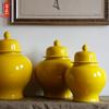 Jarrón general de cerámica Jingdezhen de color amarillo limón, decoración clásica para el hogar, con esmaltado de un solo color, adornos suaves.