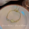 Pulsera Exquisita de Acero de Titanio con Microincrustaciones de Circonita Europea y Americana para Mujer, Joyería de Pulsera Ajustable Deslizante de Nicho de Lujo Ligero de Gama Alta