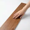 Vendas Diretas de Fábrica Transfronteiriças Adesivos de Chão Autoadesivos Retardantes de Chama Azulejos de Piso de PVC Adesivos de Piso Autoadesivos com Textura de Madeira Espessos Resistentes ao Desgaste
