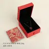 Artículos decorativos culturales y artísticos de estilo chino, caja de joyería de brocado con cierre, pulsera con patrón de olas y caja para colgante, caja de regalo para pulsera de tienda de antigüedades al por mayor
