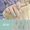 ZE16 refere-se a adesivos de unha estilo europeu e americano com grandes blocos de cor, estampas de leopardo, xadrez, estrelas, listras, e ornamentos para unhas.