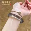 Pulsera de Ágata Calcedonia Gris Natural para Mujer, Pulsera de Jade Gris Champagne de Alta Transparencia Hielo, Jade Tipo Hielo, Disponible en Tiendas Físicas y Puestos Callejeros