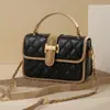 Bolsos Pequeños de Moda para Mujer 2026 Nueva Moda Versátil de Nicho Acolchado con Cadena Bolso Cruzado Bolso Cuadrado Pequeño para Mujer