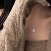 Collar de cadena de clavícula Love Pearl para mujer, resistente a la decoloración, ligero, de lujo, con diseño de nicho que combina con todo, cadena de suéter, joyería de alta calidad
