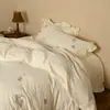 Conjunto de cuatro piezas de gasa de doble capa 100% algodón, suave, amigable con la piel, lavable, en color rosa suave con flores bordadas, ropa de cama de algodón puro