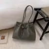 Bolsa Grande Transfronteiriça para Mulheres 2026 Nova Tendência de Moda de Inverno Bolsa Tote Versátil para o Dia a Dia Bolsa de Ombro Estilo Coreano