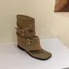 Sandalias para mujer, zapatos de plataforma súper populares, estilo de celebridad de internet, con aumento de altura interno, vibra retro, diseño tachonado, botines modernos para mujer
