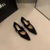 Nueva colección primavera y otoño 2026: Zapatos planos Mary Jane de tacón bajo, estilo retro, con punta y una sola tira con hebilla, y acabado aterciopelado