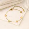 Pulsera de Acero de Titanio con Corazón de Amor Estrella Luna que No se Desvanece Transfronteriza para Mujer Oro de 18K Moda Simple Estilo Ins Accesorios de Joyería para Mano