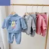 Conjunto Deportivo de Dos Piezas de Moda para Niños de Primavera y Otoño para Bebés y Niños Pequeños, Niños y Niñas, Incluye Sudadera y Pantalones