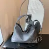 Bolso de hombro calado con tachuelas, modelo nuevo 2026 aprobado por influencers, bolso cruzado versátil de nicho para mujer, gran capacidad
