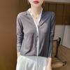 Cardigan feminino novo fino de primavera e verão 2025 com decote em V, manga comprida, combinação de cores, fino, solto, versátil, top falso de duas peças