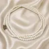 Collar largo de doble capa con cierre de palanca de perla de cristal gris, temperamento francés de alta gama, cadena para suéter de nicho retro que combina con todo
