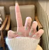 El Artículo de Moda Más Vendido de Celebridad de Internet de Xiaohongshu: Puntas de Uñas Ojo de Gato de Vidrio Dorado Champagne Ligeramente Borrachas con Tonos Rosados que Realzan el Cutis y Añaden un Toque de Lujo