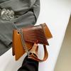Bolso de hombro sencillo de estilo occidental para mujer, bandolera informal, de moda, con cadena, cuadrado pequeño, novedad de verano de 2024