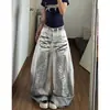 Calça jeans branca destroyed com tingimento sujo para mulheres, novo estilo de verão 2026, calça pantalona larga de corte solto, comprimento até o chão