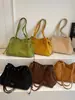 Bolso Pequeño Texturizado Transfronterizo para Mujer, Nuevo Estilo Otoño 2026, Bolso de Hombro Individual Debajo del Brazo, Bolso Tote con un Diseño Elegante, Bolso Tote para Viajes Diarios
