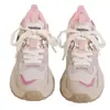 Sapatos Femininos 2026 Primavera/Outono Novo Estilo Crianças Solado Macio Tênis Pai Crianças Médias e Grandes Malha Casual Esportivo Tênis de Corrida