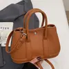 2026 Nuevos Bolsos Pequeños de Moda para Mujer, Bolsos Cruzados Lindos y Versátiles para Primavera/Verano, Bolsos Cubo de Mano de Moda y Súper Populares