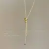 Colar Longo com Fita Enrolada em Ouro para Mulheres, Outono e Inverno, Corrente Elegante e de Alto Padrão para Suéter, Acessório Moderno e Versátil