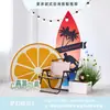 Cenário de Montagem de Evento com Tema de Verão Display de Loja em Shopping de Verão Decoração de Prancha de Surf Fundo de Decoração com Placa Kt