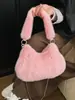 Bolso de Felpa Otoño e Invierno Nuevo Bolso de Hombro con Cadena de Moda Transfronteriza para Mujer Bolso Cruzado Versátil Elegante para el Día a Día Bolso de Media Luna
