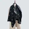 Bufanda con estampado bonito, cálida y de invierno, de cachemira con diseño de gato, para mujer, de doble uso.