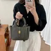 Bolsa Feminina 2026 Novo Modelo Bolsa Transversal para Mulheres, Bolsa de Mão de Nicho de Luxo, Estilo Coreano Moda Bolsa Saco, Versátil para Mulheres